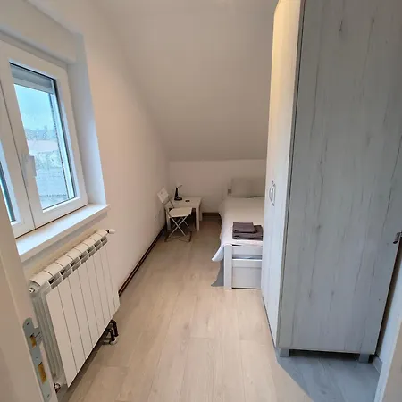 Privatna Soba Marijana-olja בית אירוח