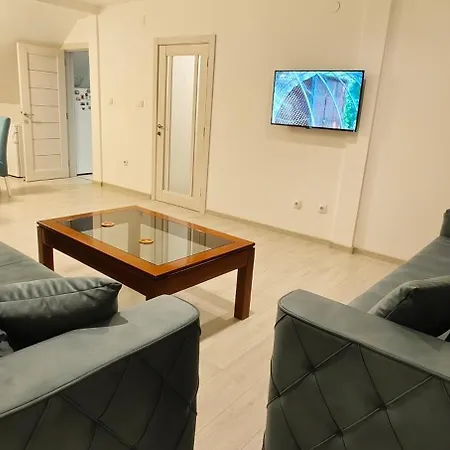 בית אירוח Privatna Soba Marijana-olja סורצ'ין