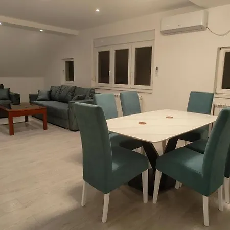 Privatna Soba Marijana-olja בית אירוח *