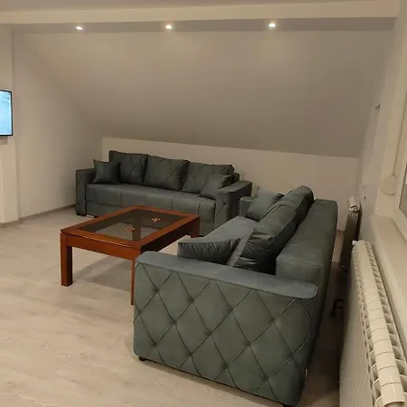 בית אירוח Privatna Soba Marijana-olja סורצ'ין